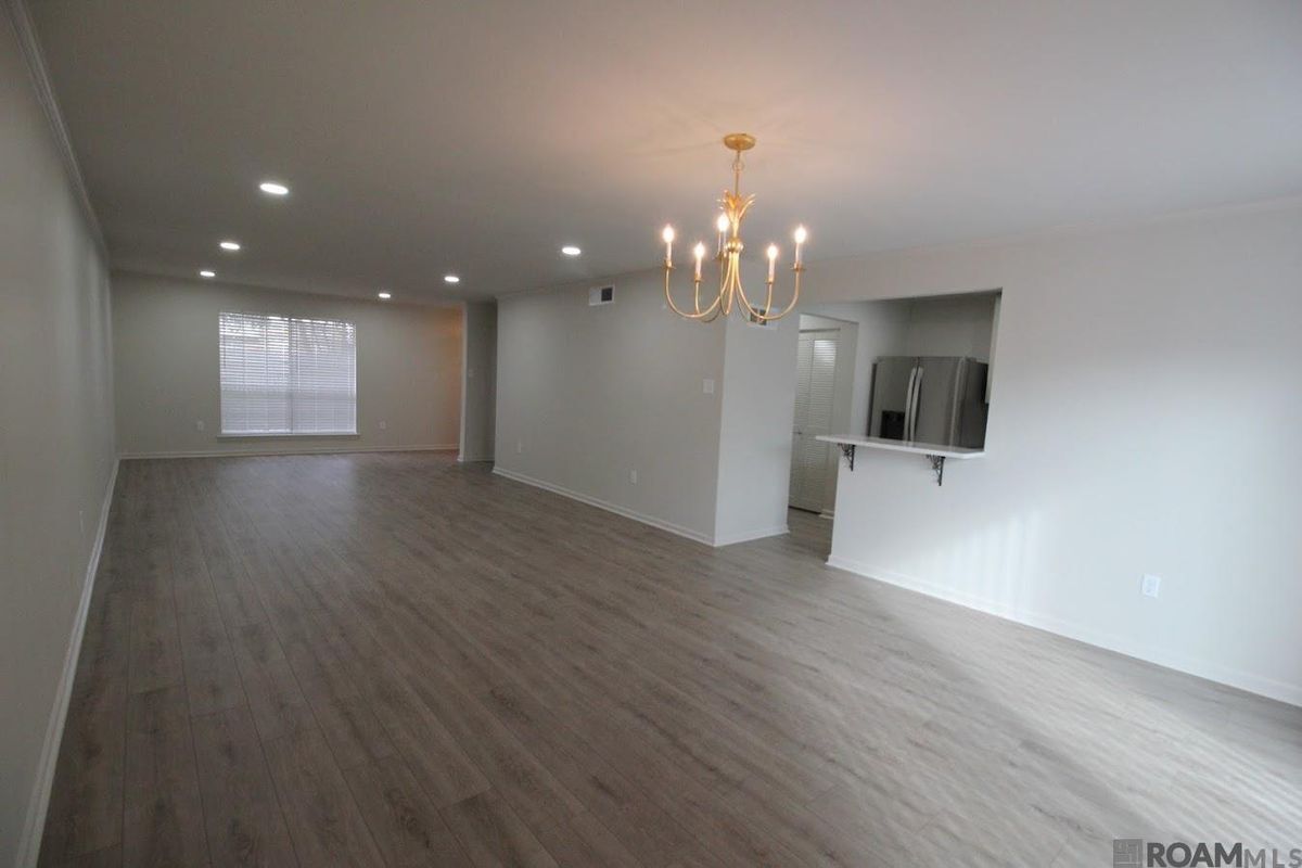 Building Photo - 10111 Jefferson Hwy