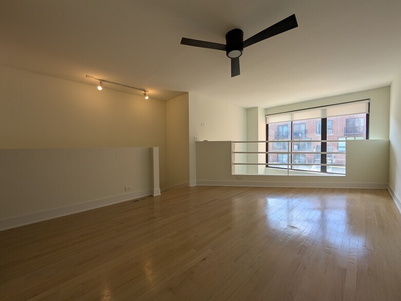 Building Photo - 932 W Grace St