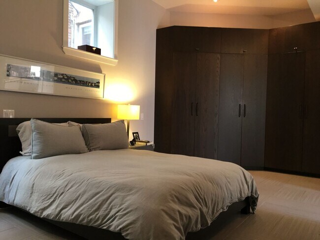 Building Photo - 116 S 20th St