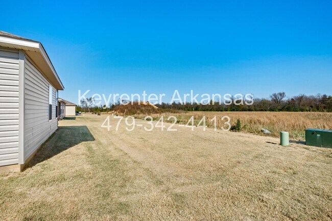 Building Photo - 817 S Katlyn Dr