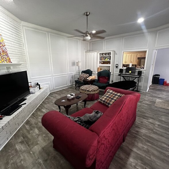 Building Photo - 2029 Springwood Pl