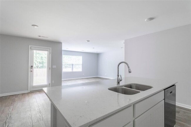 Building Photo - 7621 Shaddix St