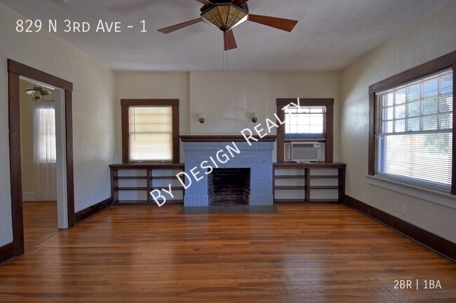 Building Photo - Historic - 1918 - 2 Bed 1 Bath - Just off ...