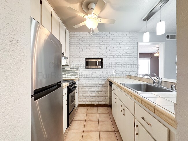 Building Photo - 29621 Red Oak Ct