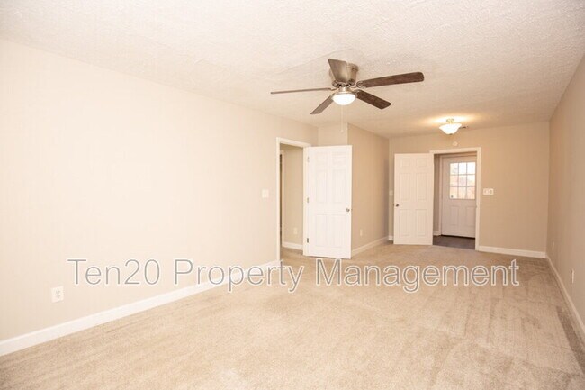 Building Photo - 3615 Phelts Dr