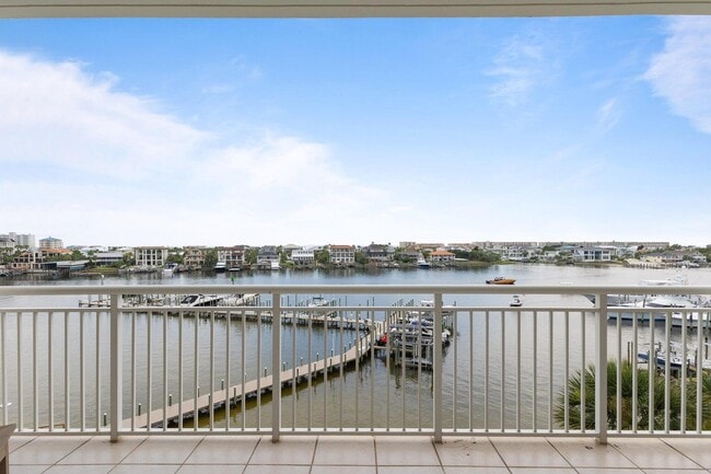 Building Photo - 662 Harbor Blvd