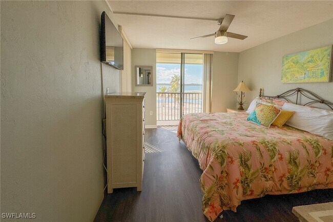 Building Photo - 8400 Estero Blvd