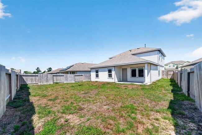Building Photo - 14529 Lily Plns Dr