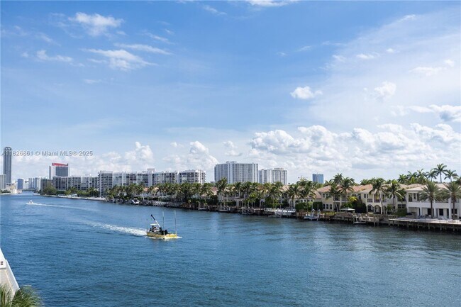 Building Photo - 1500 S Ocean Dr