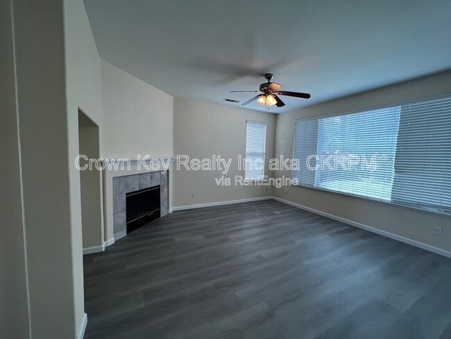 Building Photo - 1140 Dominique Dr