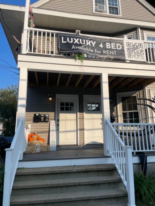 Building Photo - 15 Radcliffe Ave