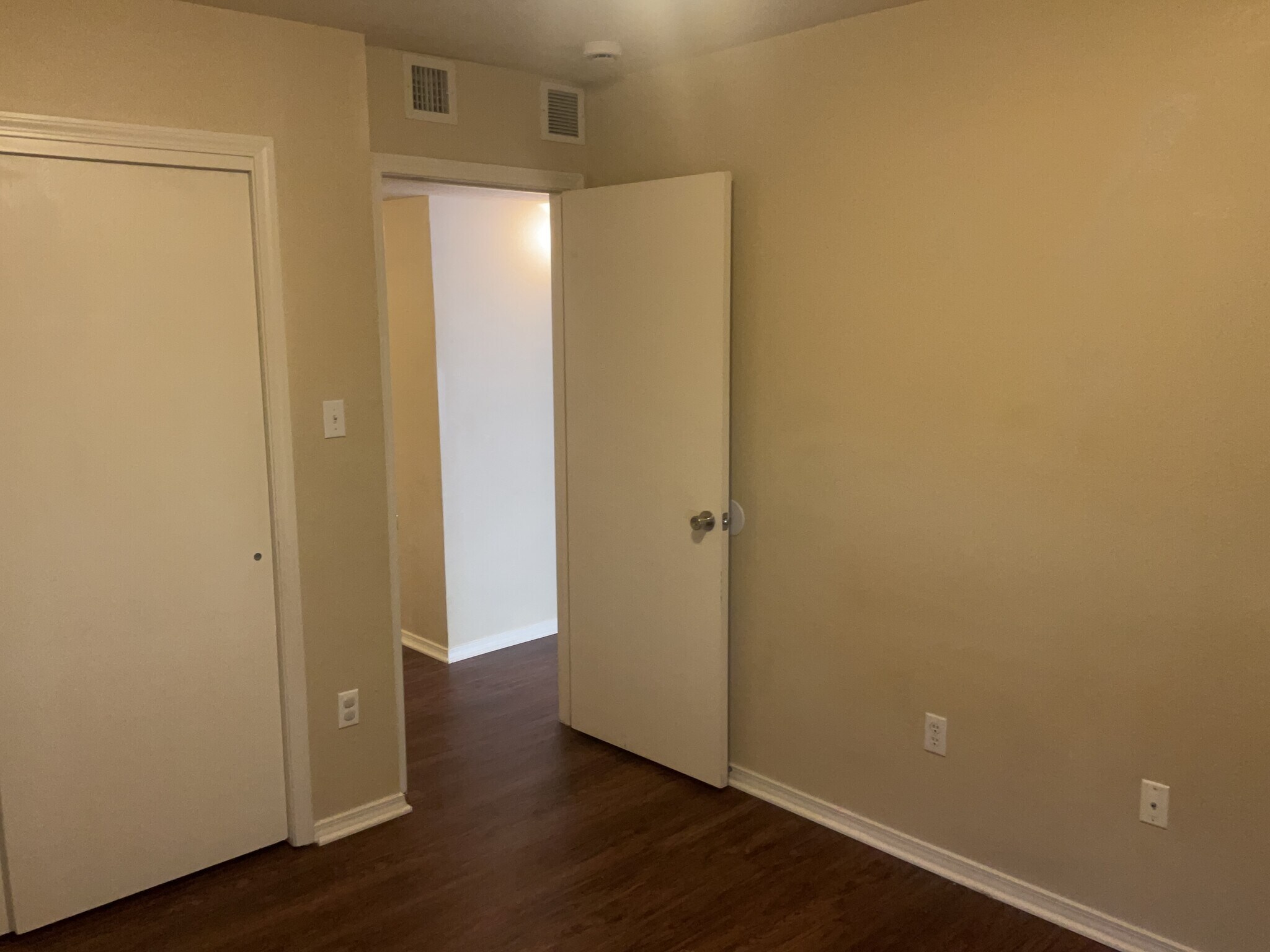 Building Photo - 3752 Rancher Loop NE