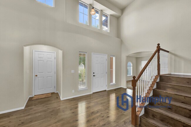 Building Photo - 3956 E Granger Dr