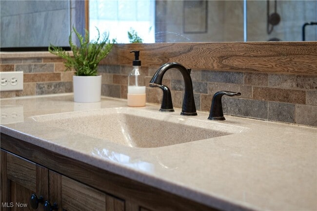 Building Photo - 5162 Johnnycake NE Rdg