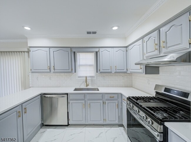 Building Photo - 1141 Clawson Ct