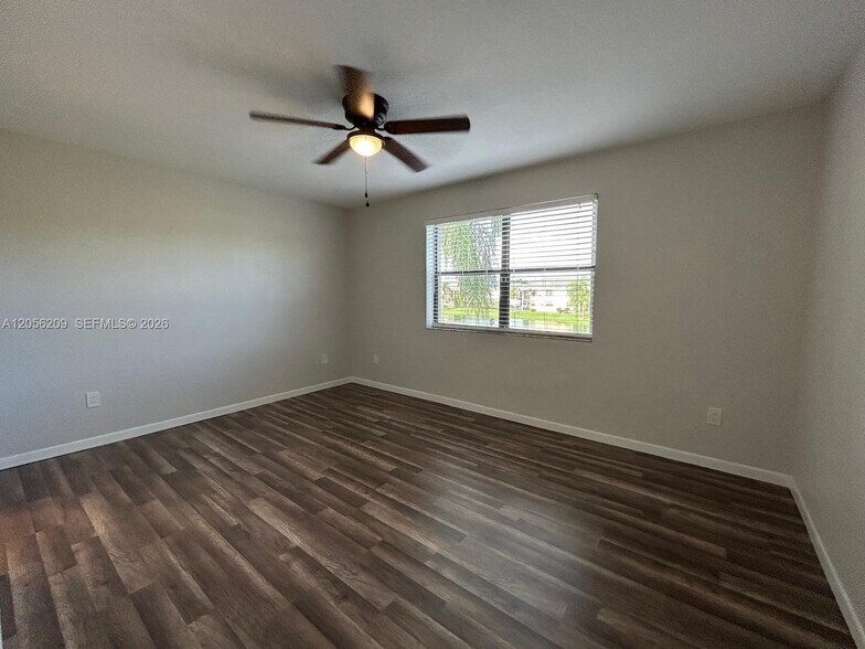 Building Photo - 1197 Washington Cir
