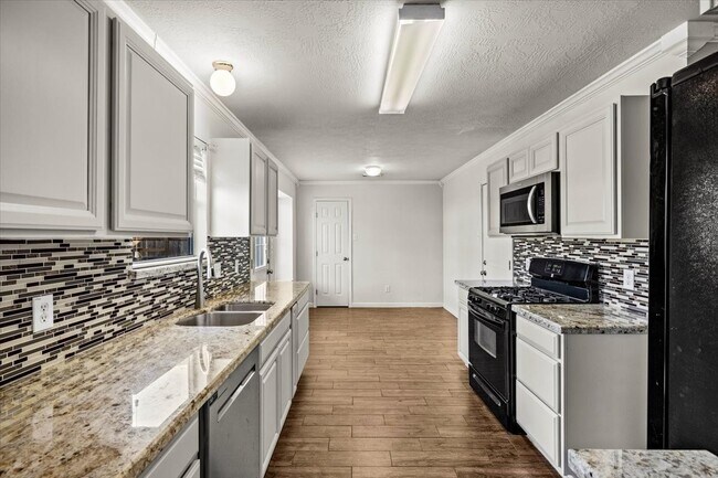 Building Photo - 158 Bristol Bend Ln