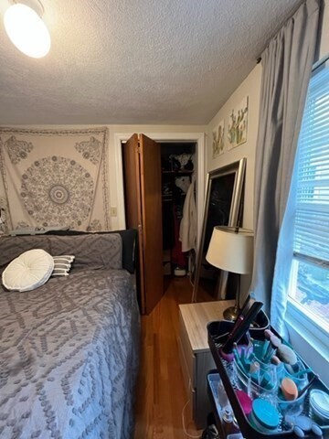 Building Photo - 144 Thorndike St