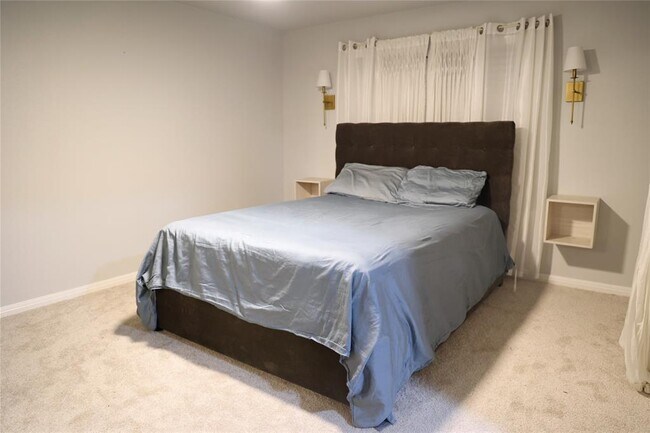 Building Photo - 4619 Senda Ln