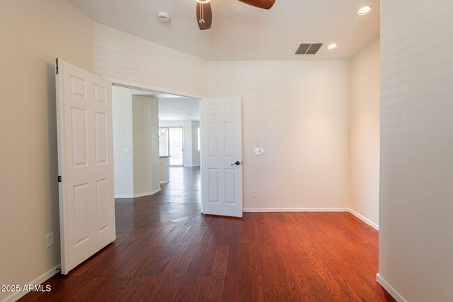 Building Photo - 888 S 165th Ln