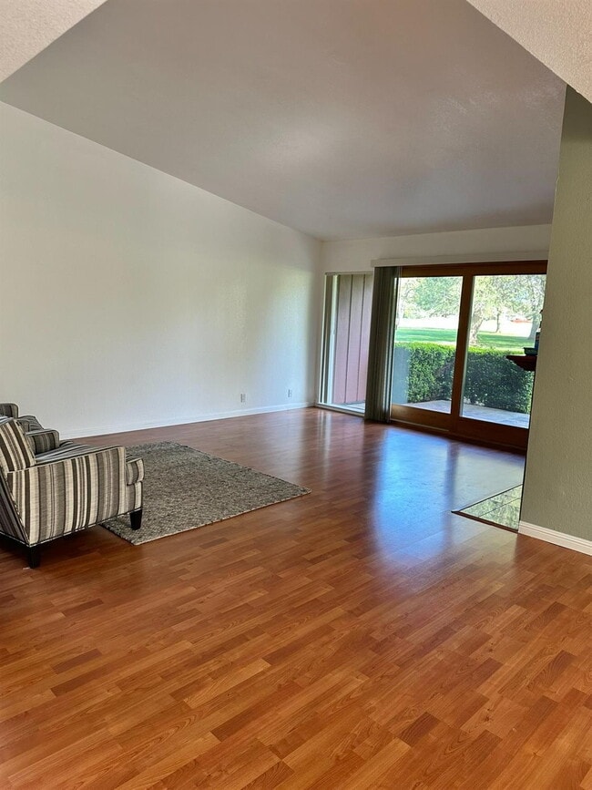 Building Photo - Fabulous condominium home on 6th Fairway of El Macero Country Club.