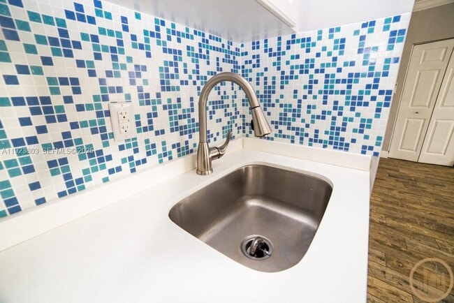 Building Photo - 53 NE 49th St