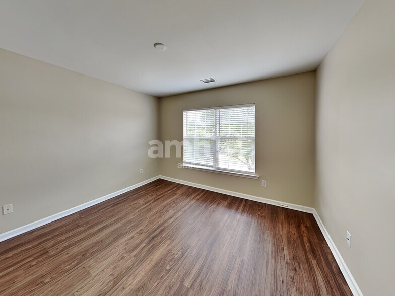 Building Photo - 10638 Claude Freeman Dr