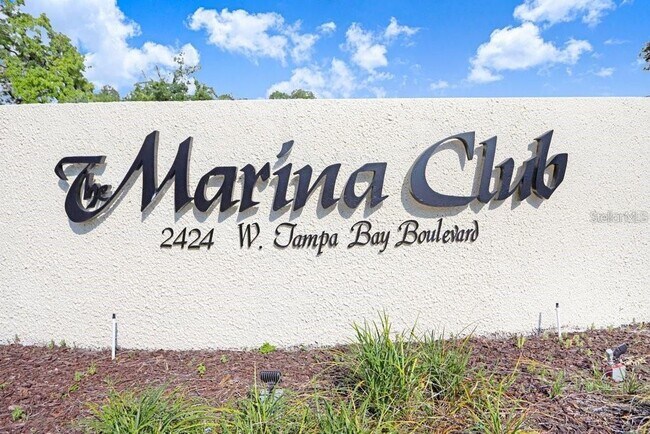 Building Photo - 2424 W Tampa Bay Blvd