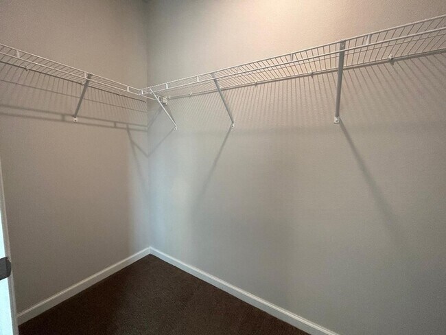 Building Photo - 2136 W 34th St