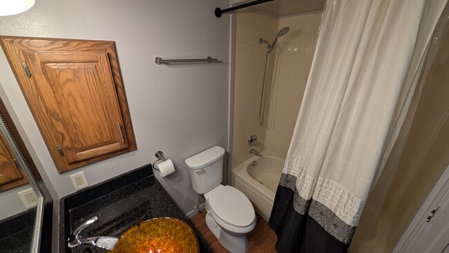 Building Photo - 3065 N Quail Creek Dr