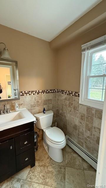 Building Photo - 3 Flower Ln