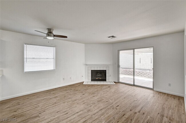 Building Photo - 8213 Mt Brodie Cir