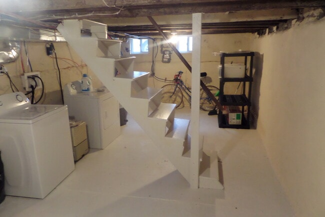 Building Photo - 18th & Washington- South Philadelphia