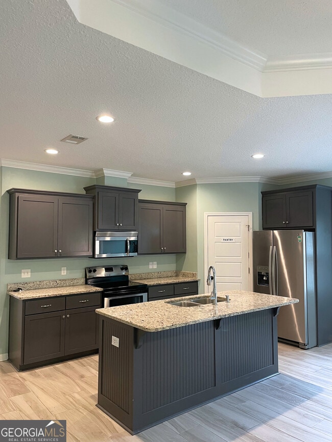 Building Photo - 114 Gary Cir