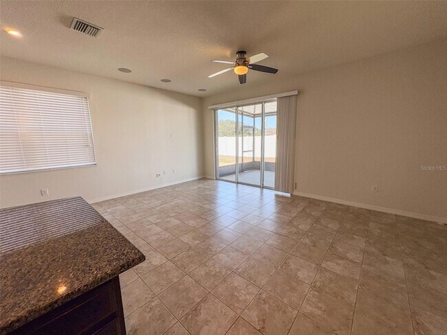 Building Photo - 7079 Woodchase Glen Dr