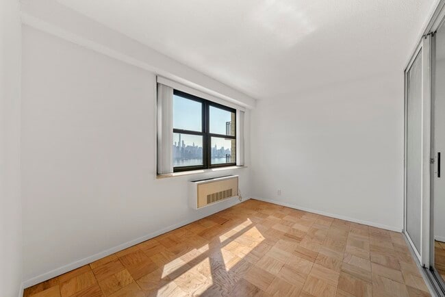 Building Photo - 7855 JFK Blvd E