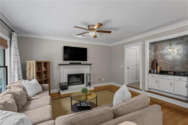 Building Photo - 28 Huntington Pl Dr