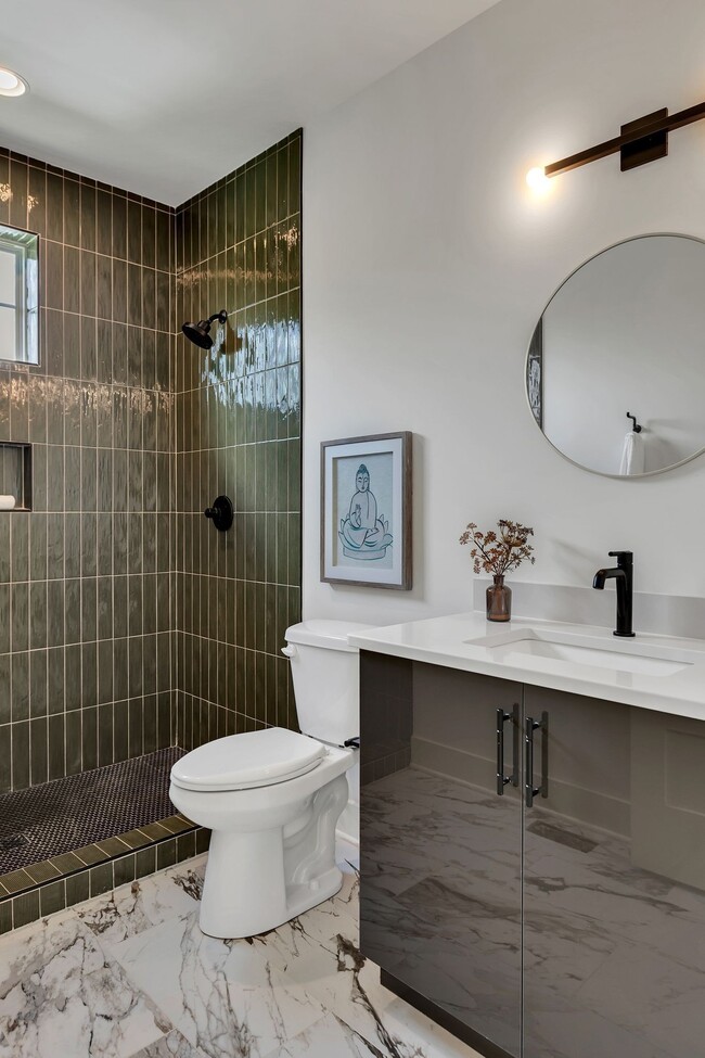 Building Photo - 660 Vernon Ave