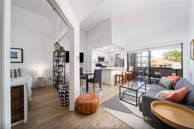 Building Photo - 1046 Calle Del Cerro