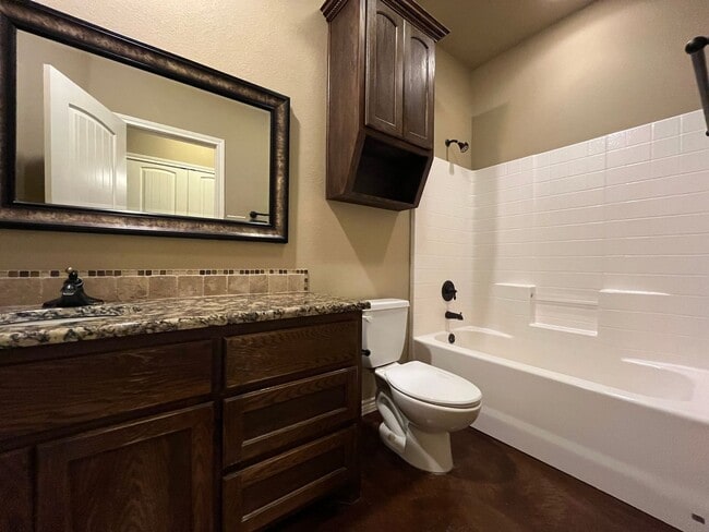 Building Photo - Single Family Homes for Lease in Surrey Vi...