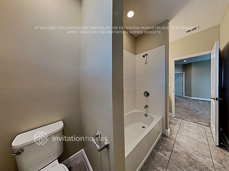 Building Photo - 7267 Summerlake Groves St