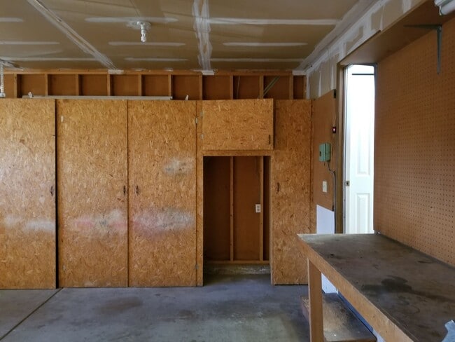 Building Photo - 2836 Troxell Ave