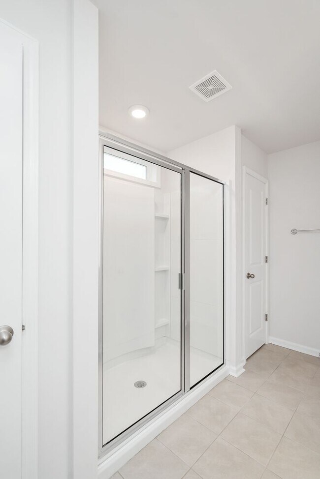 Building Photo - Welcome Home to Clairbourne Estates – Spacious, Stylish & Move-In Ready!