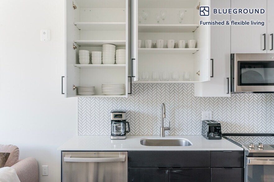 Building Photo - 60 I St SW