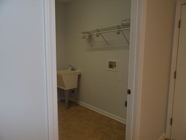 Building Photo - Hannah Road, Enterprise, AL