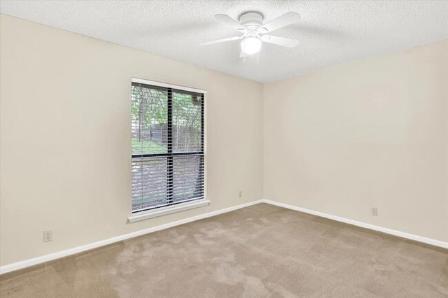 Building Photo - 2015 Mistywood Dr