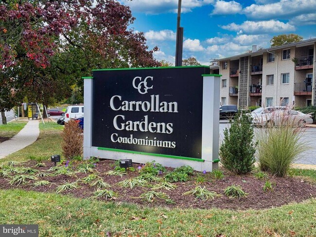 Building Photo - 5406 85th Ave