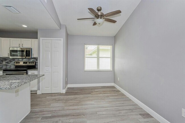 Building Photo - 2909 Summer Winds Cir