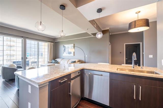 Building Photo - 3225 Turtle Creek Blvd Blvd