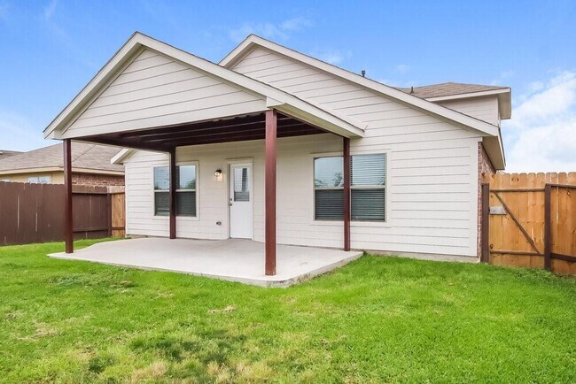 Building Photo - 2122 Harvey Brown School Dr